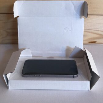 nieuwsbrief actie Apple iPhone SE 64GB 4&quot; zwart simlockvrij
