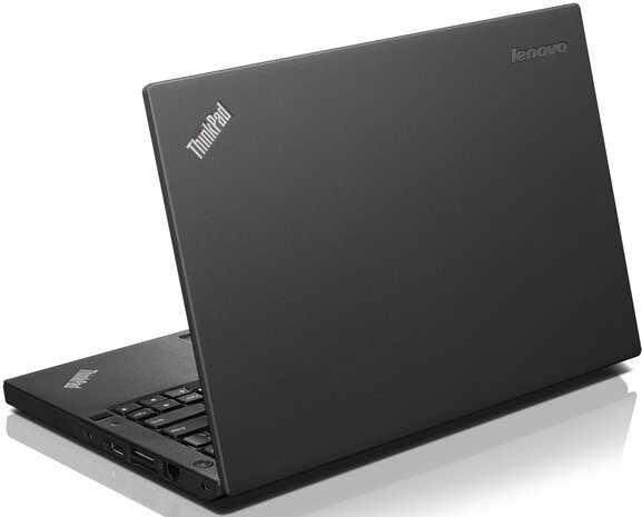 Lenovo Thinkpad X260 backside